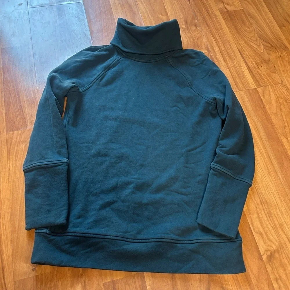 Lululemon Athletica Deep Blue Turtleneck Sweater